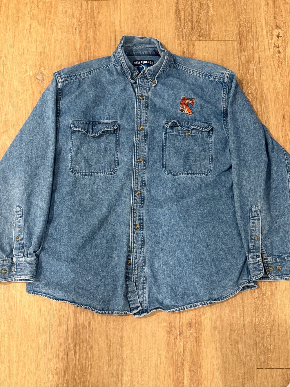 Vintage Reel Legends Denim Fishing Shirt Mens Blue Embroidered Fish Button Up